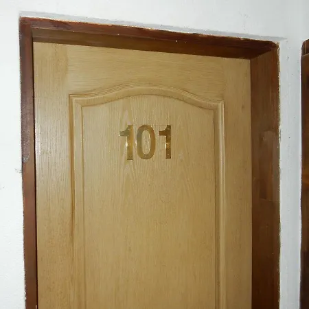 Nocleg ze śniadaniem Panorama Lomnica 3*