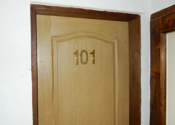 Bed & Breakfast Panorama Lomnica 3*