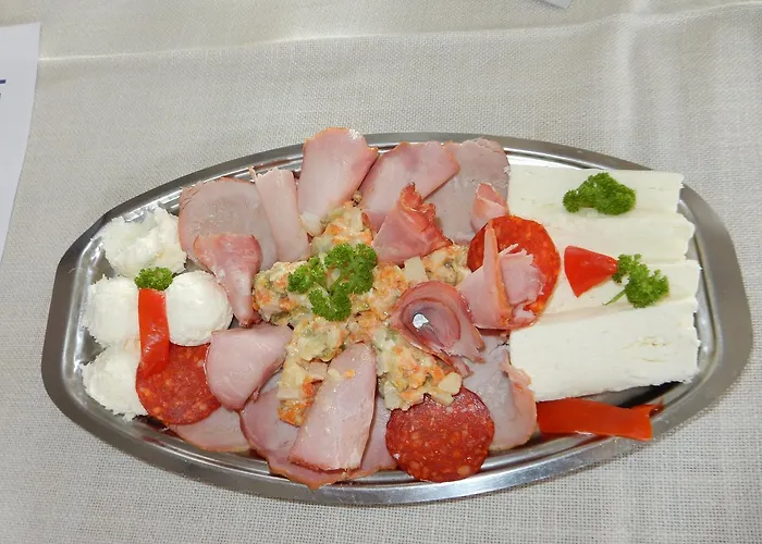 Bed & Breakfast Panorama Lomnica 3*